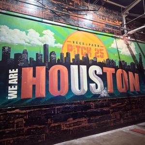 Image post by @pitch25htx on Instagram