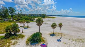 Image post by @visitsarasotacounty on Instagram