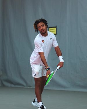 Image post by @louisvillemten on Instagram