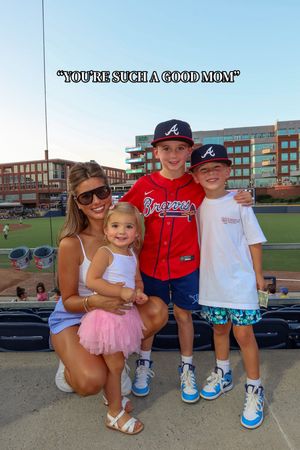 Video post by @rachelgomber on TikTok