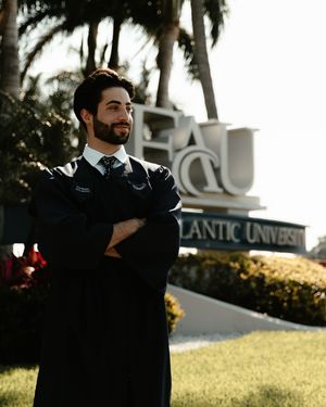 Image post by @thepictureboxphoto on Instagram