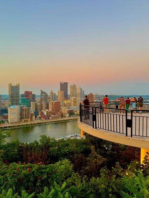 Image post by @visitpittsburgh on Instagram