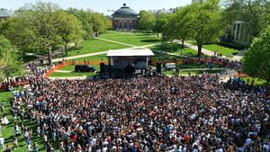 Image post by @illiniunion on Instagram