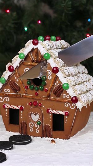 Video post by @layerscakestudio on TikTok