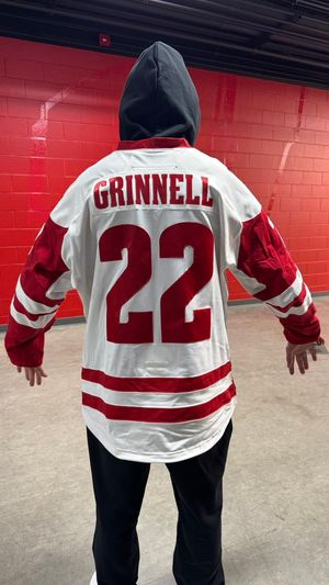 Image post by @BadgerMHockey on Twitter