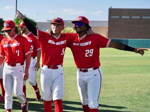 Image post by @unmlobobaseball on Instagram