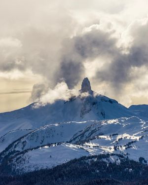 Image post by @whistlerblackcomb on Instagram