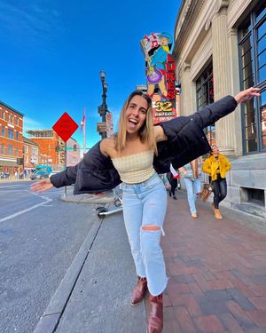 Image post by @vandyadpi on Instagram