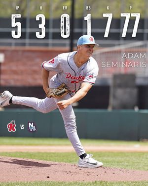 Image post by @fightins on Instagram