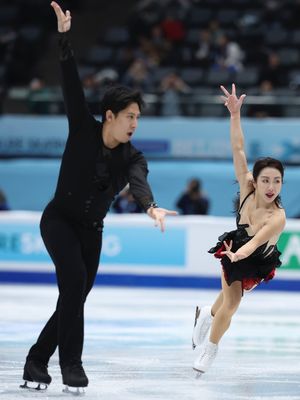 Image post by @isufigureskating on Instagram