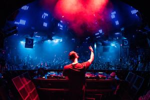 Image post by @marqueelv on Facebook