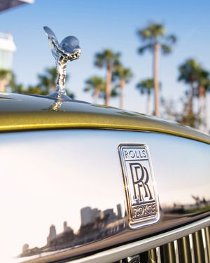 Image post by @rollsroycecarsna on Instagram