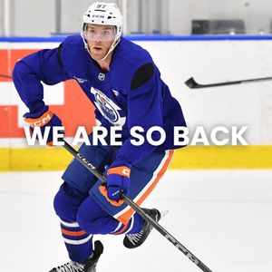 Image post by @CCMHockey on Twitter/X