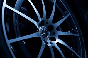 Image post by @usseryauto on Instagram