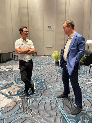Image post by @joeylogano on Twitter