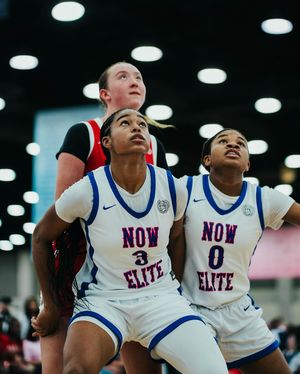 Image post by @nikegirlseybl on Instagram