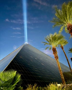 Image post by @luxorlv on Instagram