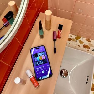 Image post by @elfcosmetics on Instagram