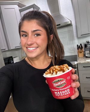 Image post by @hailiedeegan on Instagram
