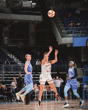 Image post by @phoenixmercury on Instagram