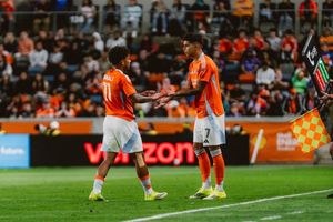 Image post by @nickmarkanich on Instagram