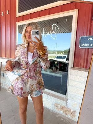 Image post by @shopbuddylove on Instagram