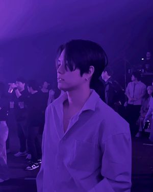 Image post by @taewooet on Instagram