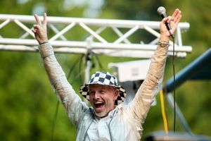 Image post by @mfgcross on Instagram