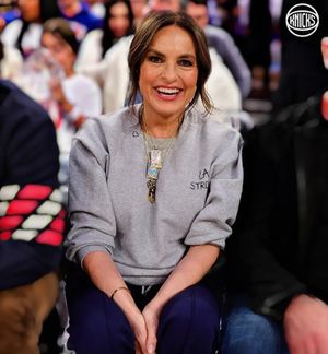 Image post by @therealmariskahargitay on Instagram