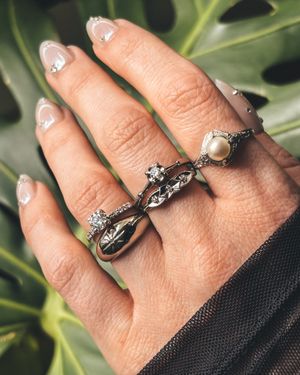Image post by @maejeanvintage on Instagram
