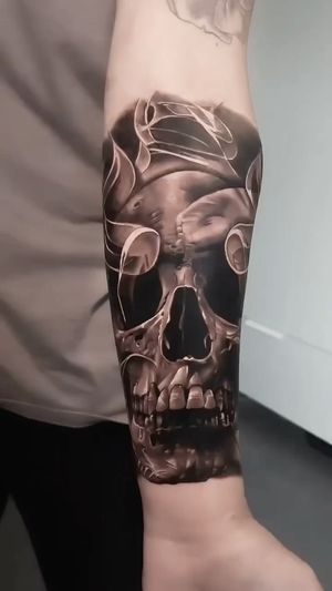 Video post by @skindesigntattoos on Instagram