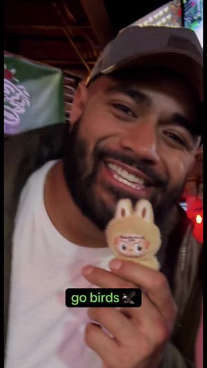 Video post by @ibrokemynail on TikTok