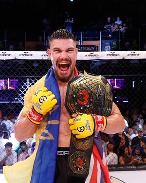 Image post by @cagewarriors on Instagram