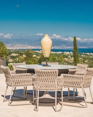 Image post by @mo_hotels on Instagram