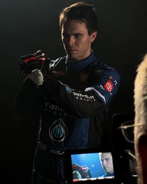 Image post by @deankthompson on Instagram