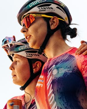 Image post by @wmncycling on Instagram