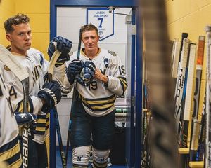 Image post by @navymenshockey on Instagram