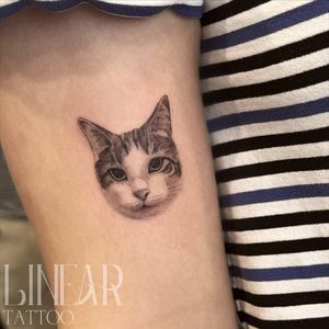 Image post by @christina.lineartattoo on Instagram