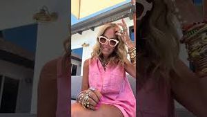 Video post by @shop.with.caroline on YouTube