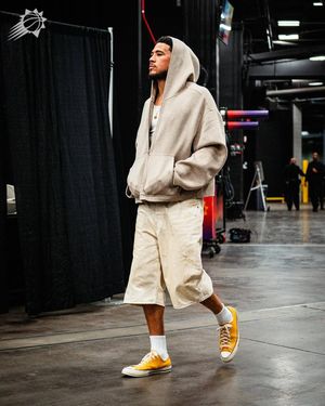 Image post by @suns on Instagram