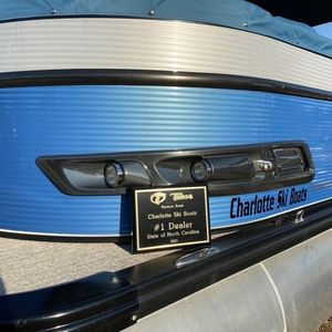 Image post by @charlotteskiboats on Facebook