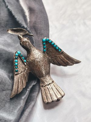 Image post by @maejeanvintage on Instagram