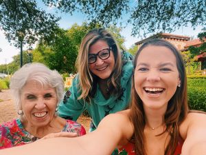 Image post by @kaylenmariebusch on Instagram