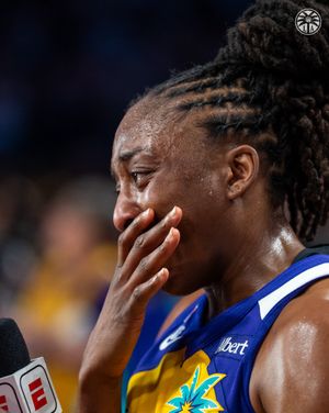 Image post by @la_sparks on Instagram