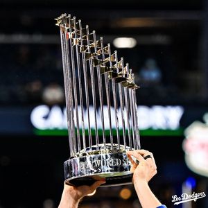 Image post by @losdodgers on Instagram