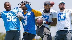 Video post by @chargers on YouTube