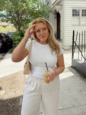 Image post by @collectivelykaitlyn on Instagram