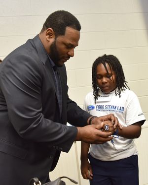 Image post by @busstopsherefoundation on Instagram