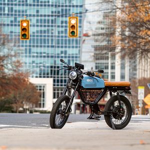 Image post by @ridehuck on Instagram