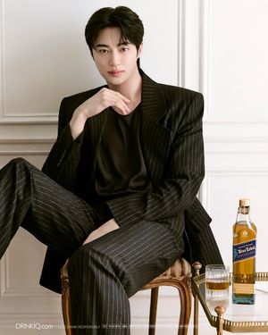 Image post by @esquire.korea on Instagram